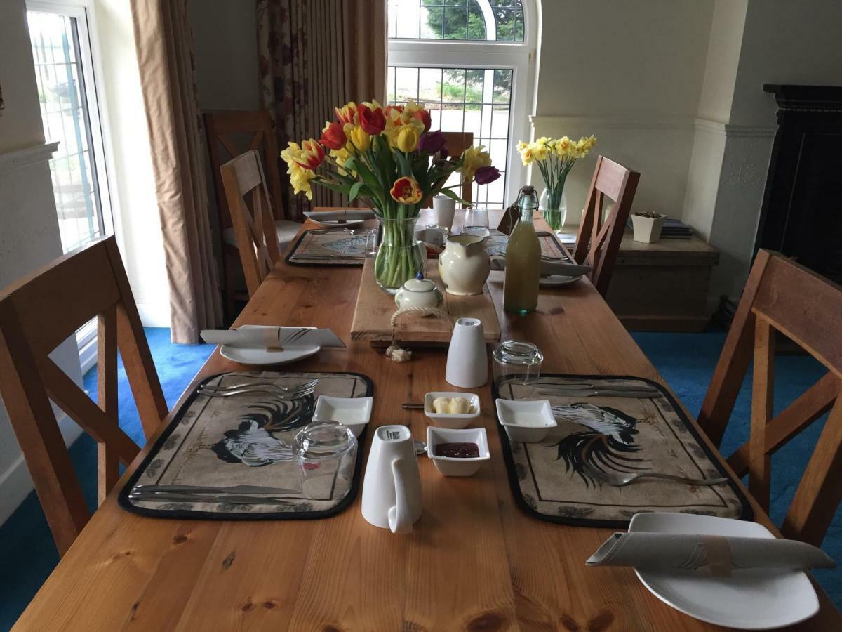 Stapehill Lodge B&B Hampreston Eksteriør bilde