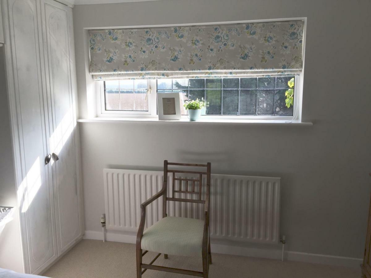 Stapehill Lodge B&B Hampreston Eksteriør bilde