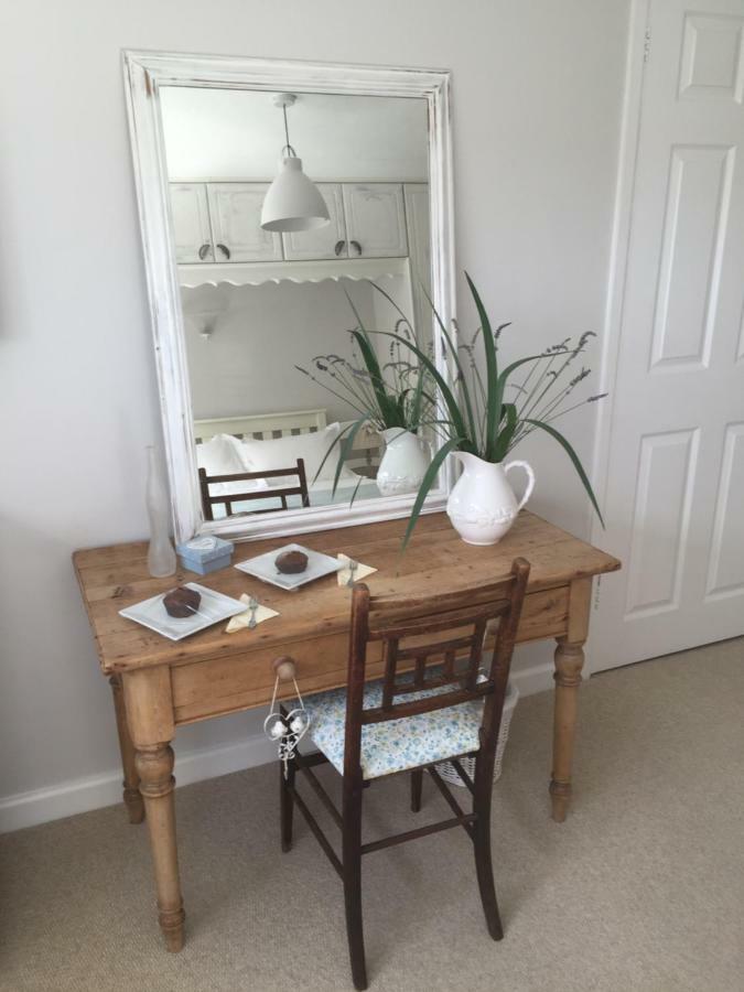 Stapehill Lodge B&B Hampreston Eksteriør bilde